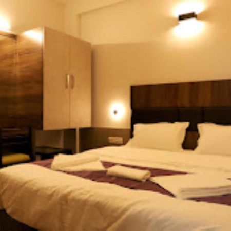 Lotus Lodge Kalmath Kankavali Dış mekan fotoğraf
