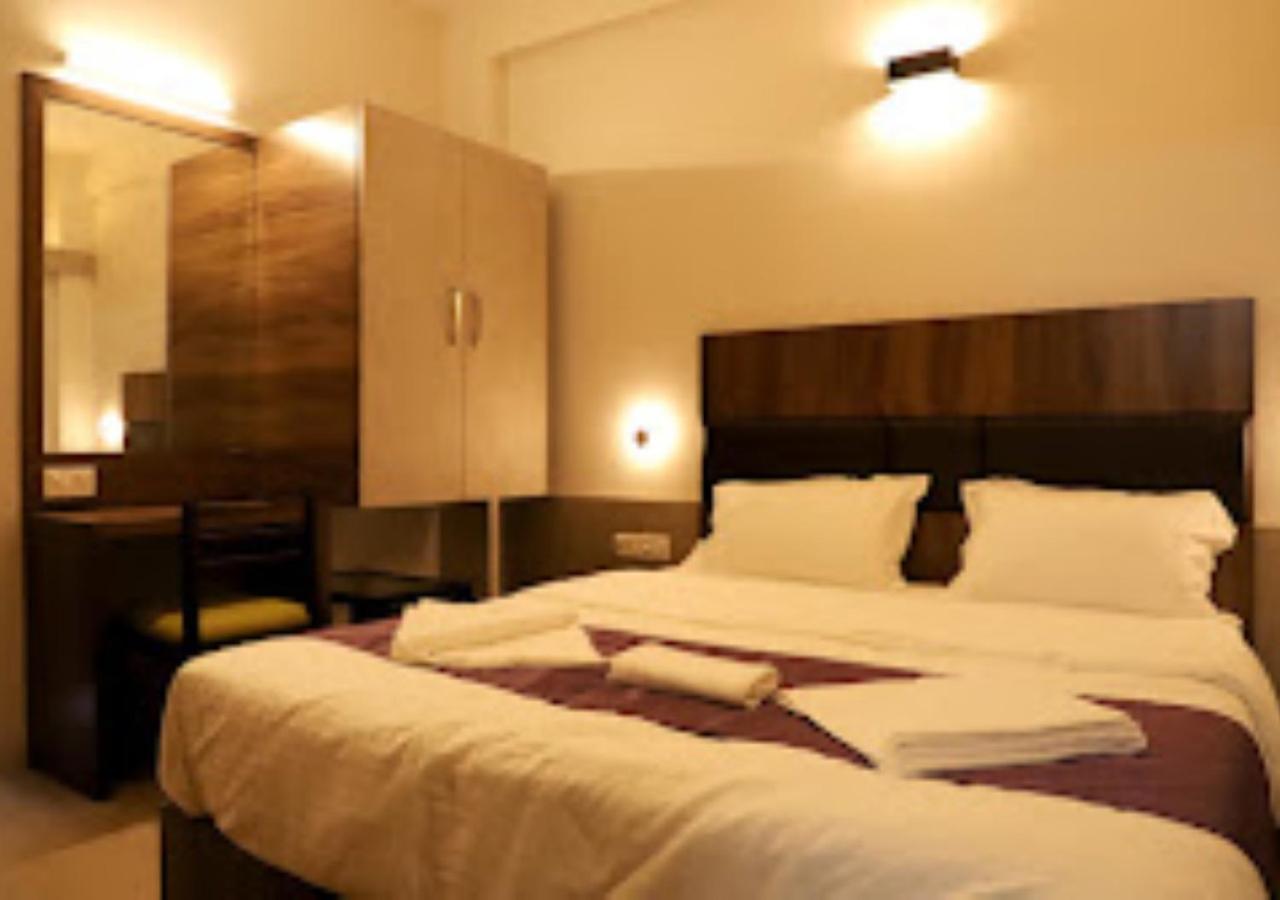 Lotus Lodge Kalmath Kankavali Dış mekan fotoğraf